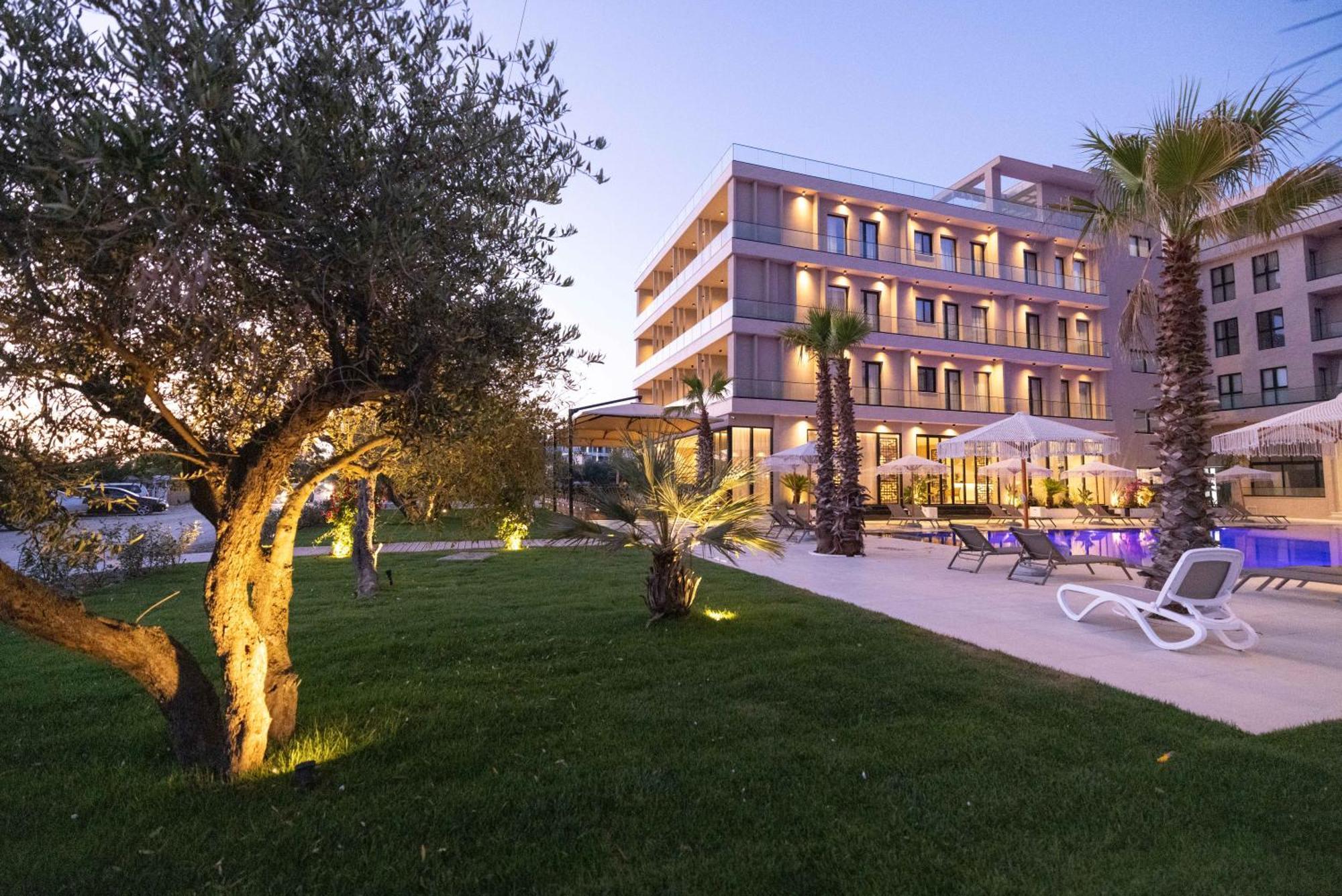 Tris3 Hotel Radhimë 外观 照片