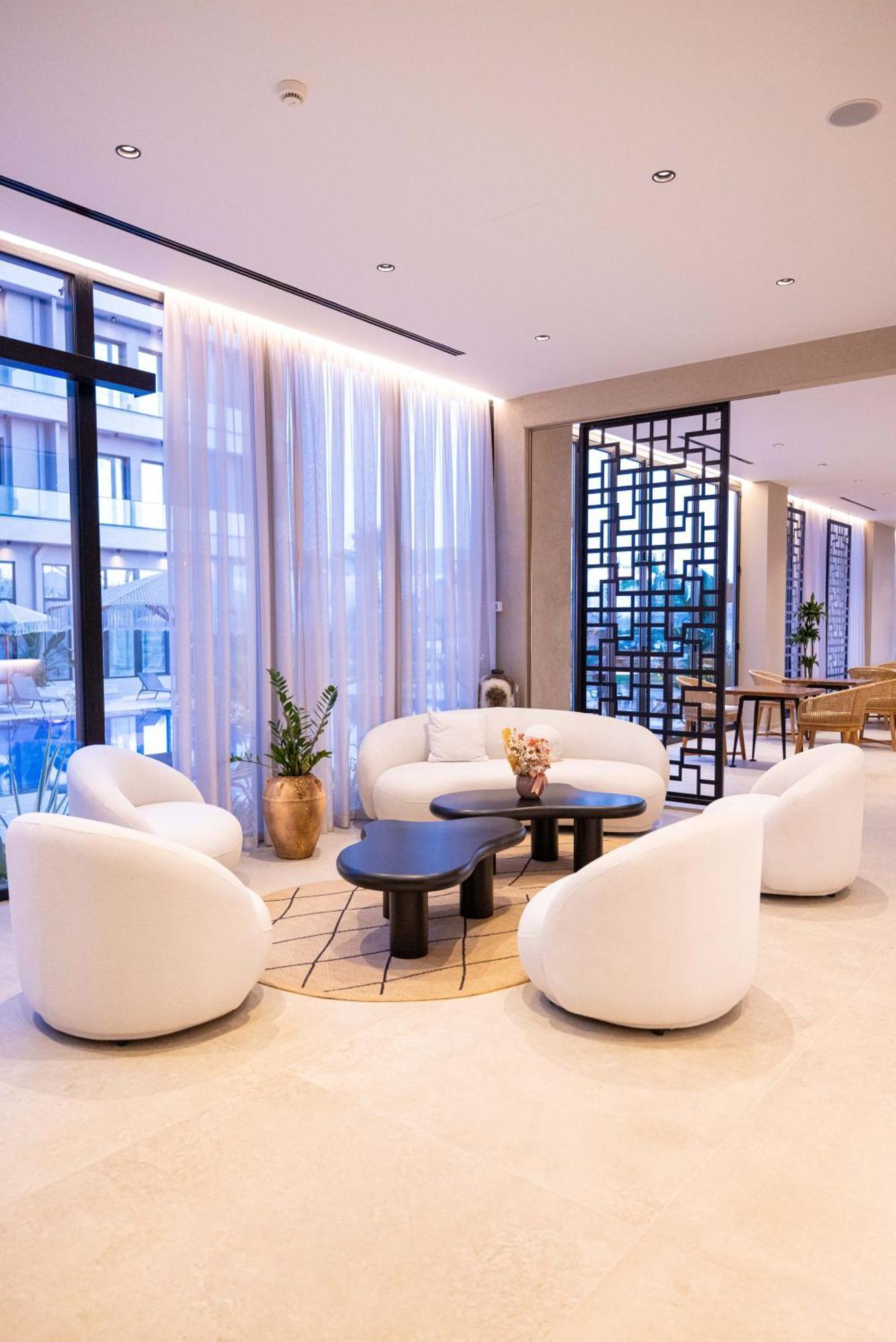 Tris3 Hotel Radhimë 外观 照片