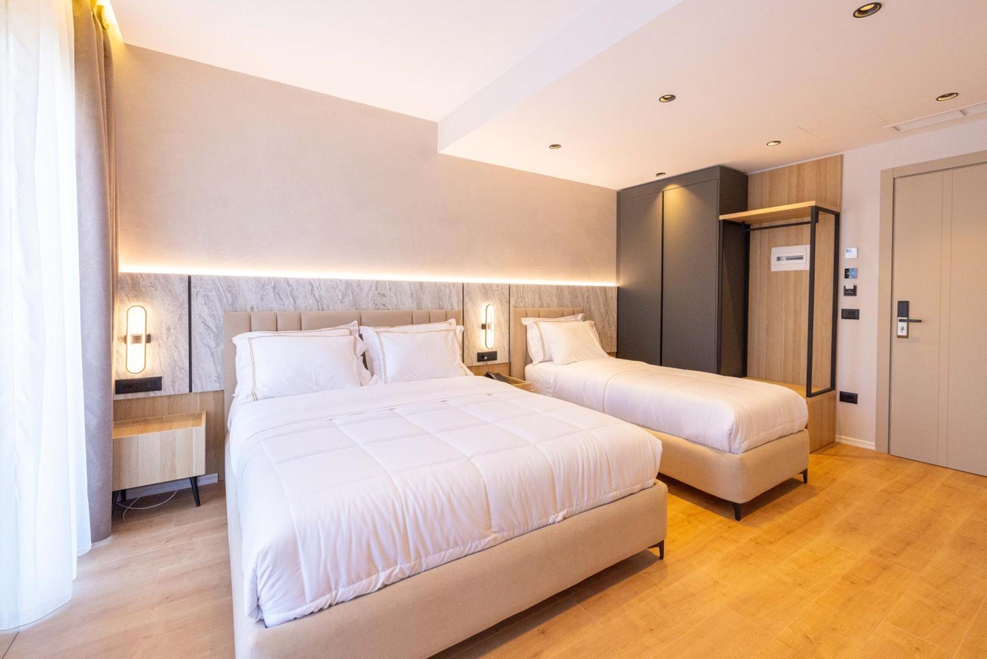 Tris3 Hotel Radhimë 外观 照片