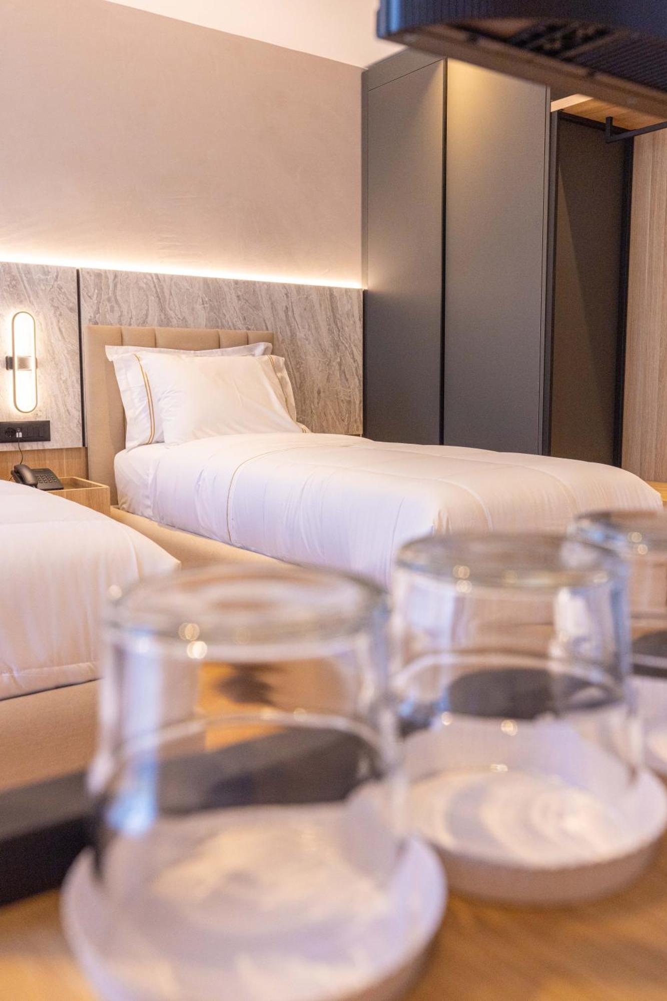 Tris3 Hotel Radhimë 外观 照片